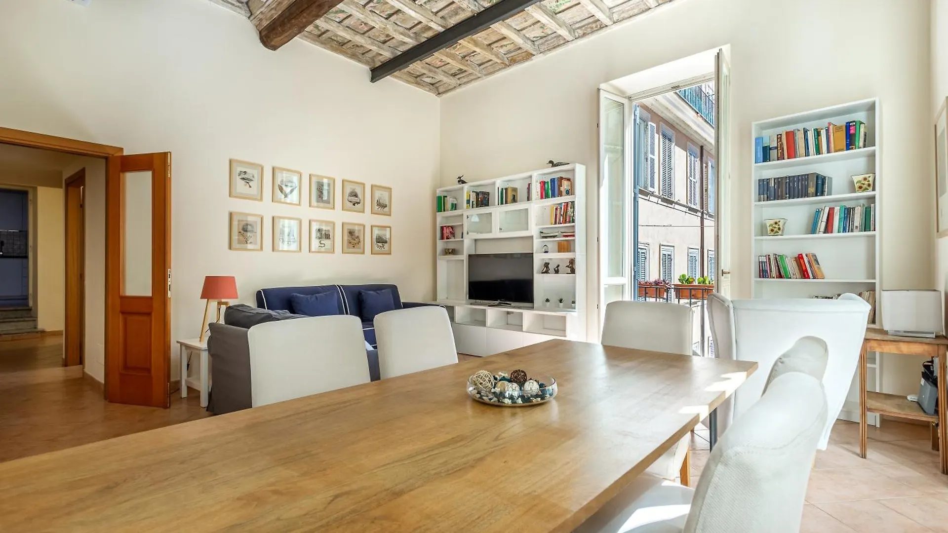 Iflat Space And Comfort In The Heart Of Monti Rome Apartment