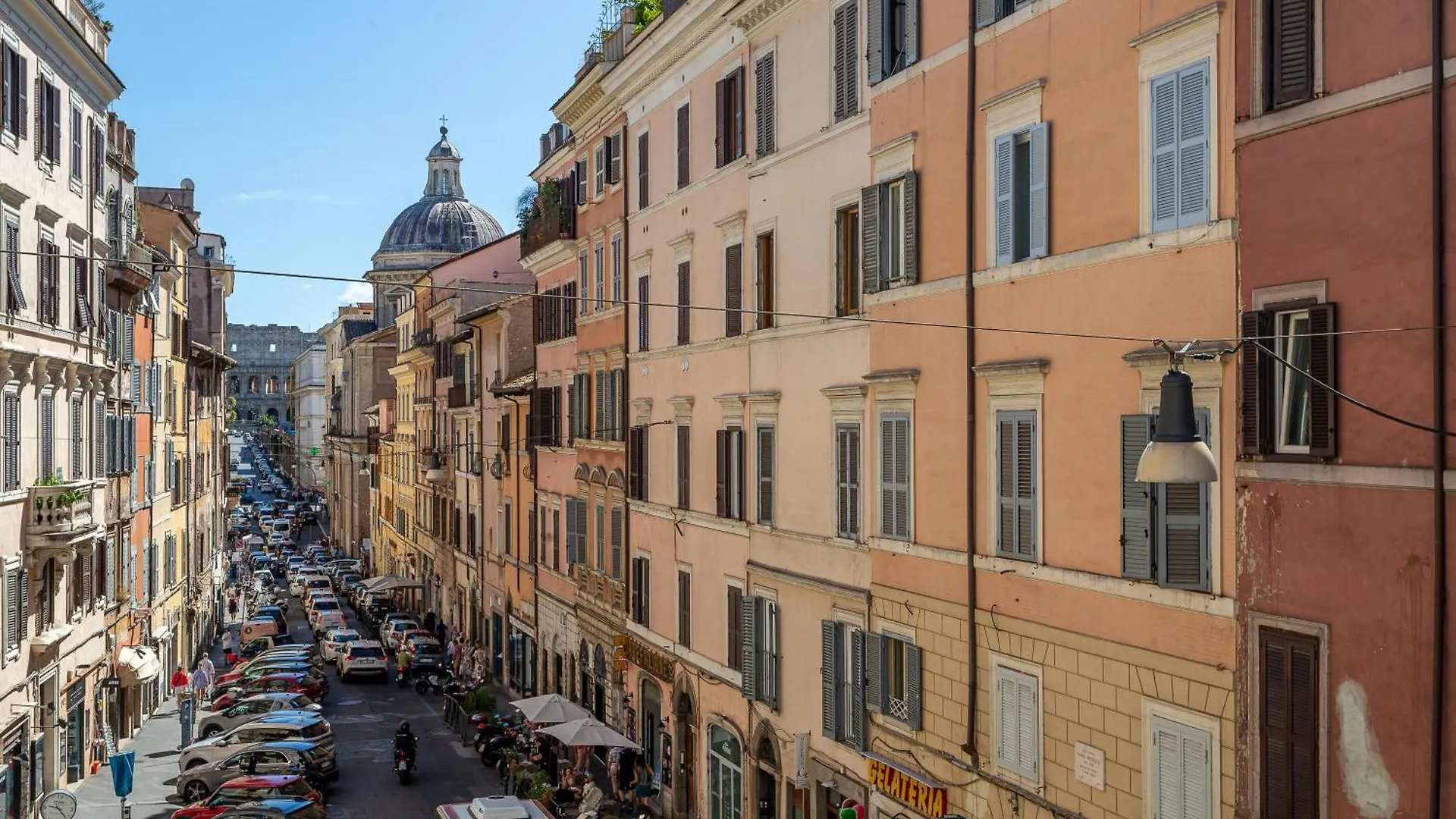 Iflat Space And Comfort In The Heart Of Monti Rome Apartment