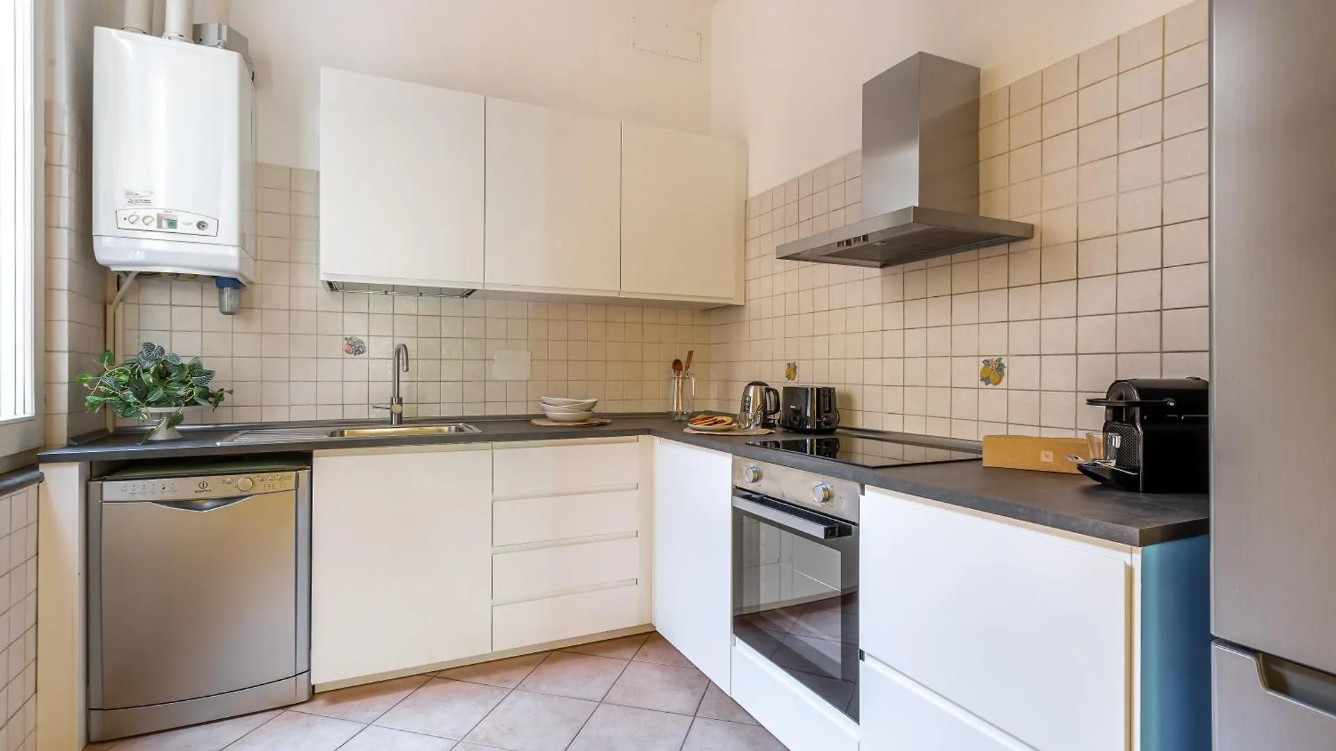 Apartment Iflat Space And Comfort In The Heart Of Monti Rome