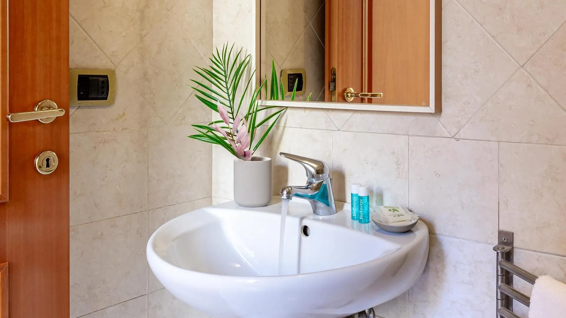 Iflat Space And Comfort In The Heart Of Monti Rome
